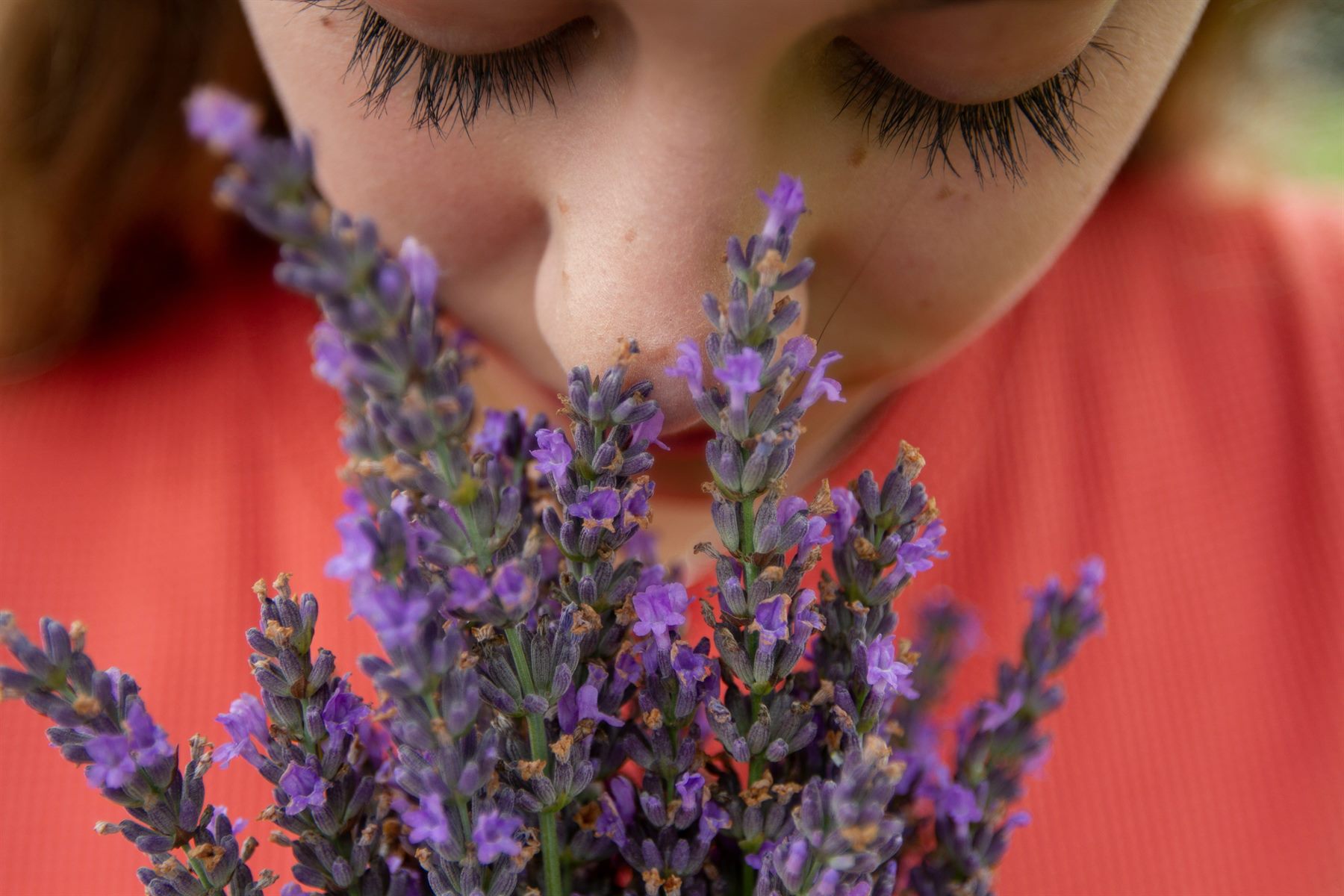 KINEM London Introduces a New Standard for Organic Scented Card Wellness
